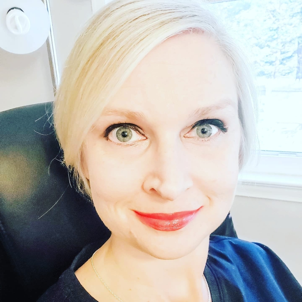 Meet your Posher, Suzanne